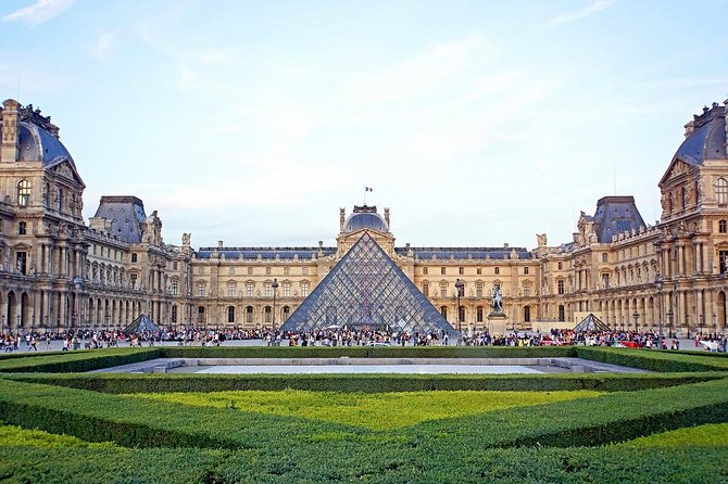 Private 3-hour tour in Louvre Museum with official tour guide - Price value check: when $345.51 makes sense