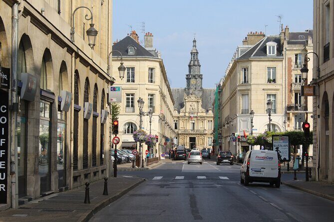 Private 3-hour Walking Tour of Reims with official tour guide - Place Royale: a central square that feels like Reims, not a stage