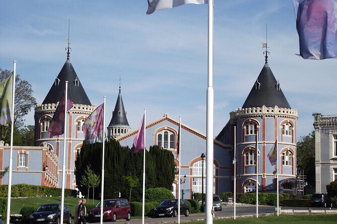 Private 4-hour City Tour of Reims with driver, guide and Hotel pick-up - Villa Demoiselle: a Champagne-region stop with practical time
