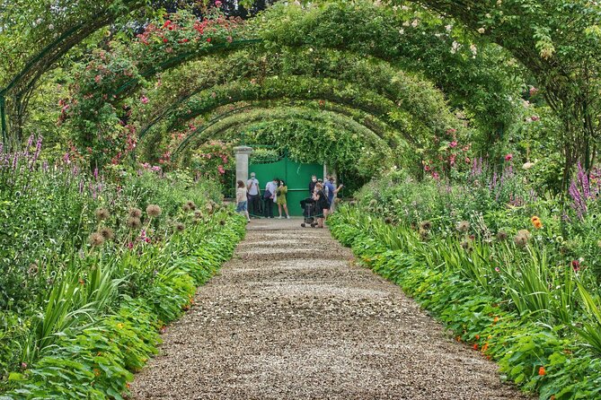 Private 5-hour Round Transfer to Giverny, Claude Monet museum from Paris - Key highlights for your Paris to Giverny day