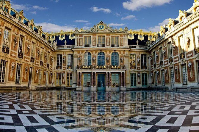 Private 5-hour round transfer to Versailles from Paris. Best offer! - Comfort that actually matters during a day trip