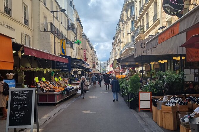 Private and authentic tour of the Latin Quarter (Paris) - La Mosquée de Paris: gardens, rooms, and pastry breaks