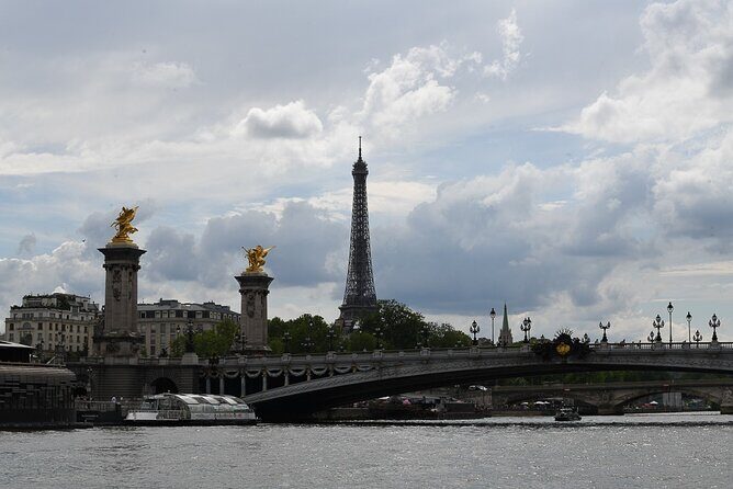 Private Boat Trip in Paris - Weather: the one thing you can’t out-plan