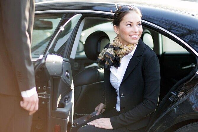 Private car with a driver in Paris - How a 4-hour private car with driver actually feels in Paris
