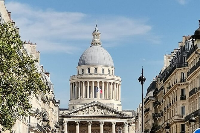 Private car with a driver in Paris 4-6 persons - Pickup and Getting Oriented Fast
