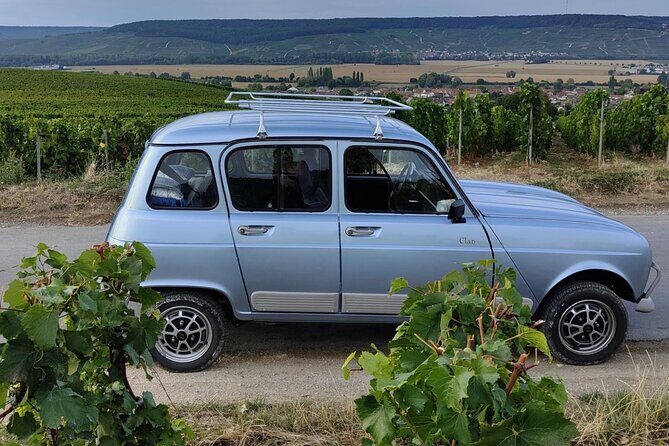 Private Champagne Experience in a vintage car from Epernay - Meeting in Epernay and getting your bearings fast