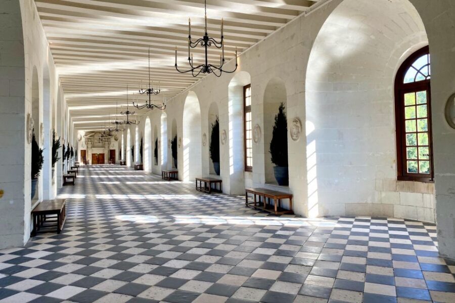 Private Chenonceau Chambord Amboise Loire Castles from Paris - Chenonceau: the ladies’ castle and arches over the Cher