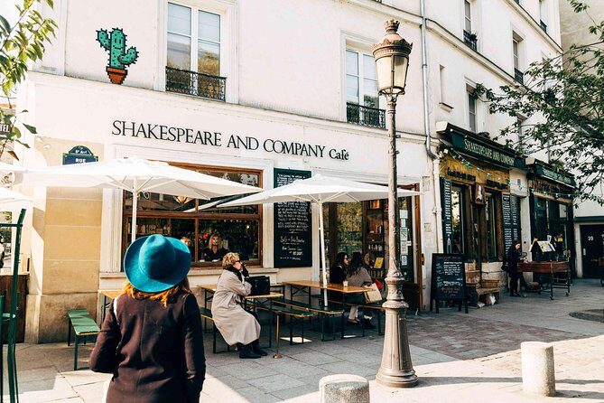 Private City Kickstart Tour: Paris - Saint-Germain-des-Prés, passageways, and real Paris bakery stops