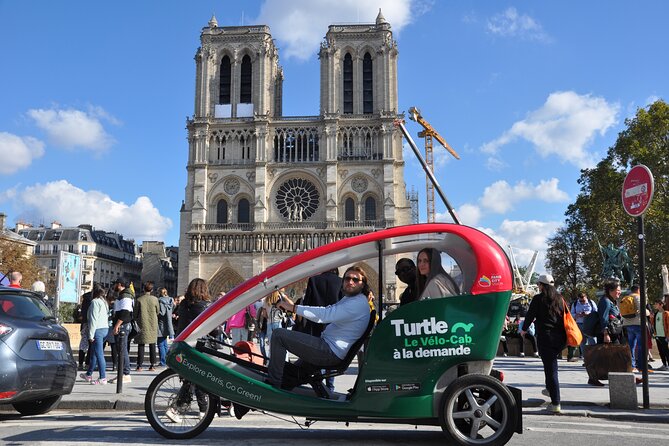Private City-Tour by rickshaw bike in Paris: The "Saint-Germain" - Meeting at Place Saint-Michel and timing you can count on