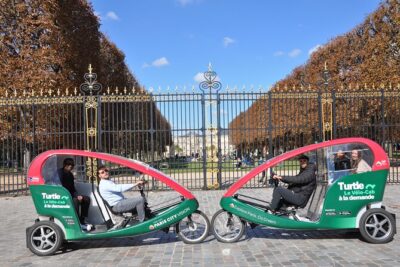 Private City-Tour by rickshaw bike in Paris: The "Saint-Germain" - Fontaine Saint-Michel to Notre-Dame views: fast orientation in the right place