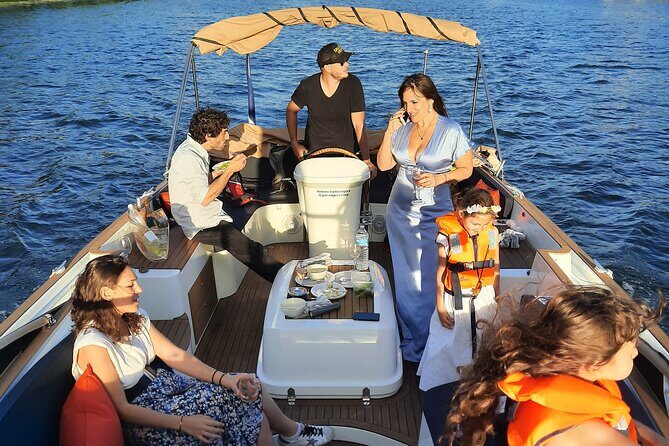 Private cruise in Paris - Comfort, photos, and practical tips for your 1.5-hour ride