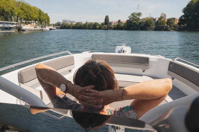 Private Cruise to Discover Paris - 90 minutes of Paris lights: Your route in real-world terms