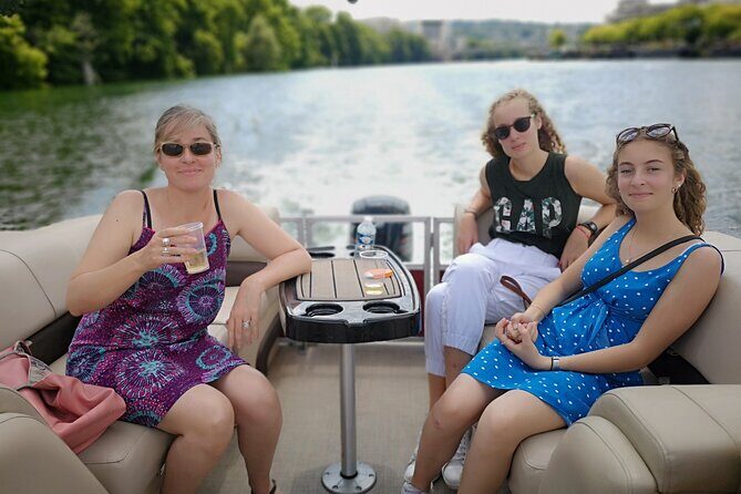 Private cruise with Paris water way - National Assembly and Alexandre III: When Architecture Smiles Politically