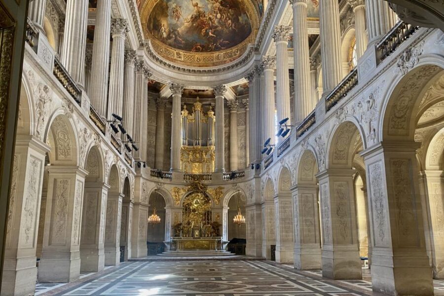 Private Fontainebleau, Versailles, Trianon from Paris - Mercedes comfort and private-group logistics