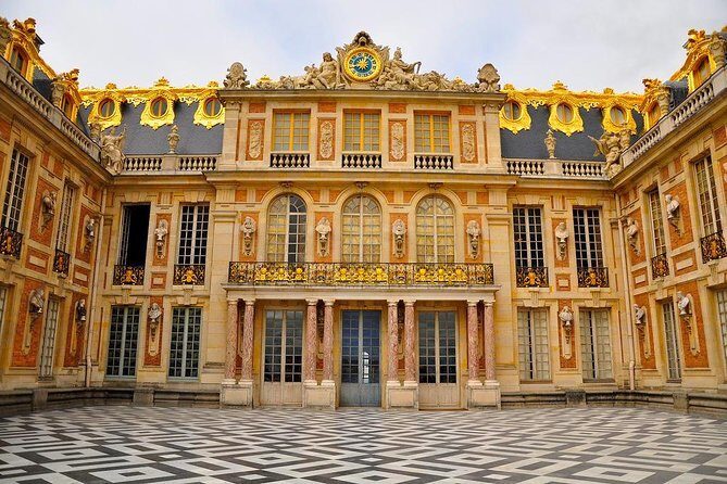 Private Full Day Tour to Versailles and Giverny from Paris with Hotel Pick Up - Pickup, vehicle comfort, and how the day stays manageable
