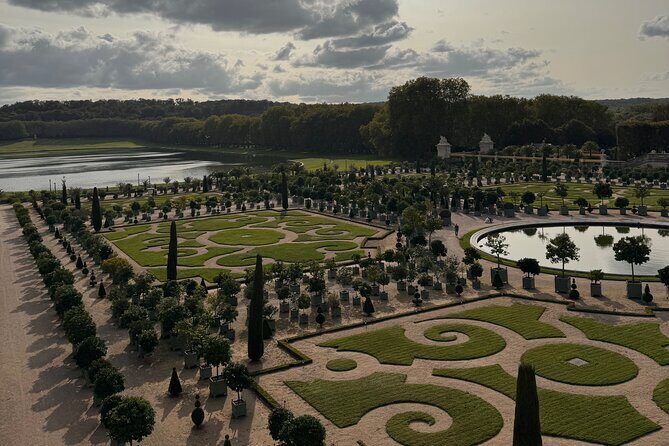 Private Full Day Tour to Versailles and Giverny from Paris with Hotel Pick Up - Monet’s House in Giverny: a slower, focused visit with real context