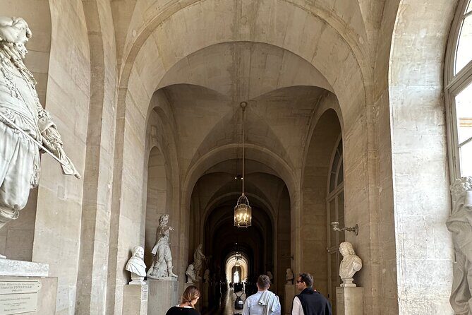Private Full Day Tour to Versailles and Giverny from Paris with Hotel Pick Up - Skip-the-line tickets and mobile tickets: what they mean for your day