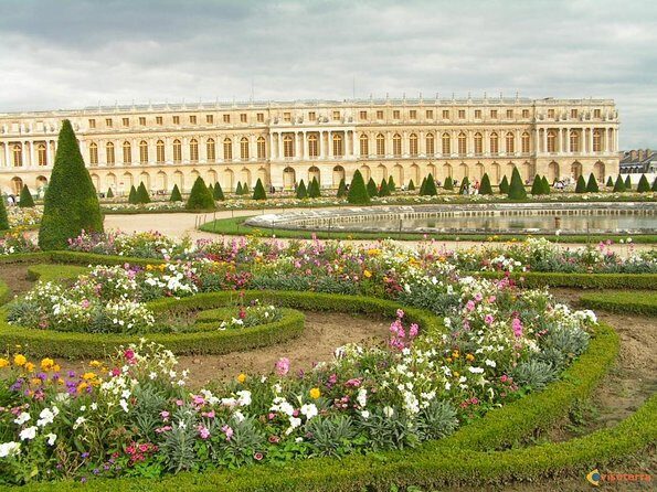 Private Giverny & Versailles Day Trip with Lunch & Hotel Transfers from Paris - Inside Versailles: Louis XIV, the Hall of Mirrors, and the Gardens