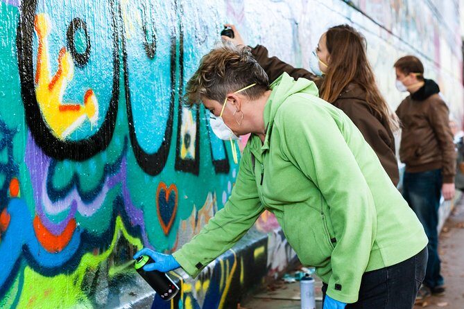 Private Graffiti Workshop - Safety gear and what to do about messy paint