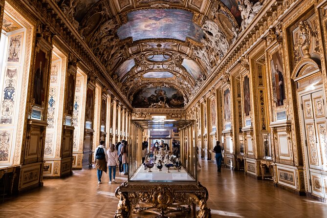 Private Louvre Museum Guided Tour - Timed entry included - Royal jewels and the Louvre Fortress foundations: the museum’s hidden backbone