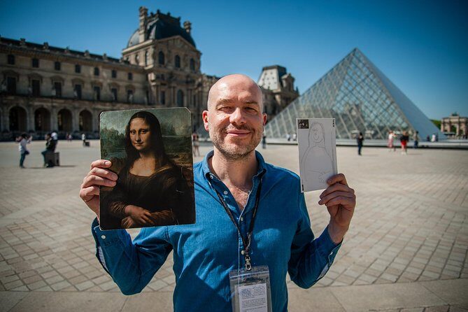 Private Louvre Museum Tour by Alberto Local Guide and his team in Paris - Your Louvre hits: Mona Lisa, Venus de Milo, Winged Victory, and Egyptian art