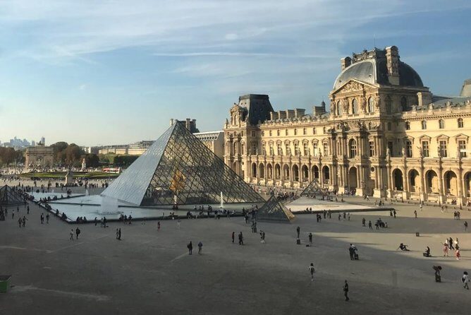 Private Louvre Teens Tour - Turning the Louvre into a clue-solving mission