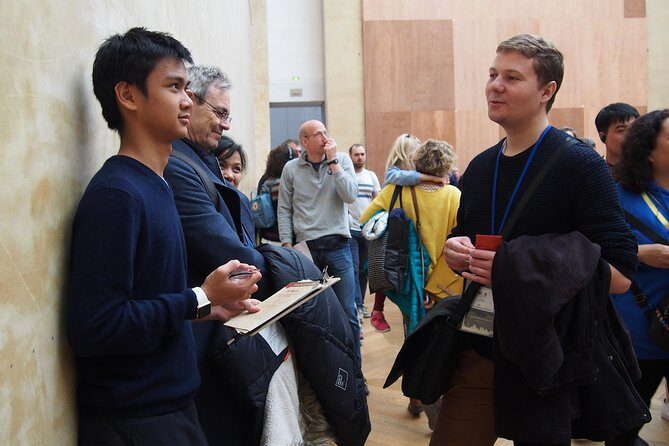 Private Louvre Teens Tour - Meeting at 8 Pl. du Carrousel and starting on time