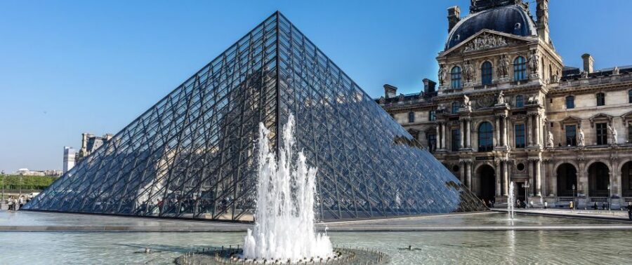 Private Louvre Tour for Teenagers - Evidence walk-through: where the clues come from