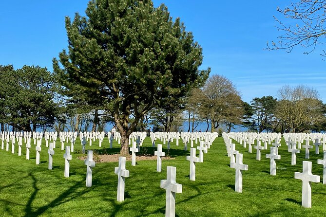 Private Normandy D-Day Live guided Top 6 Sites trip from Paris - Arromanches-les-Bains lunch hour and the Mulberry Harbour you can still picture