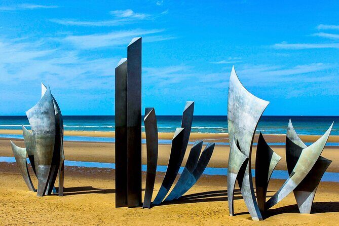 Private Normandy D-Day trip to Top 5 Sights from Caen or Bayeux - Stop 2: Arromanches-les-Bains lunch and the Mulberry Harbour story