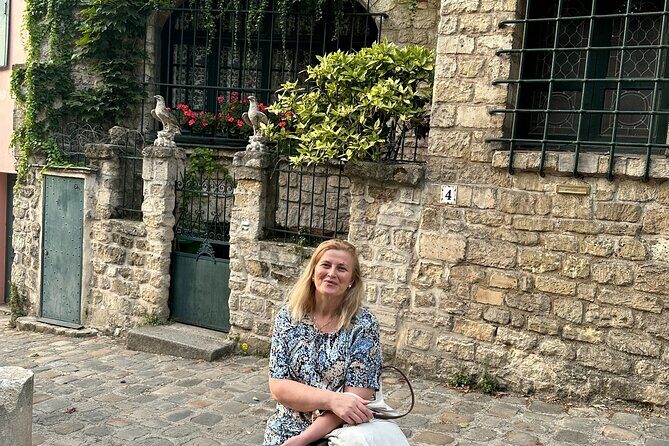 Private Paris tour By Minivan, private guide, Champagne(optional) - Montmartre and Sacré-Cœur: views you’ll remember, history you’ll understand
