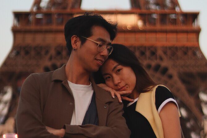 Private photo session with a professional in Paris - A 30-Minute Guided Walk Through Paris (That You Control)