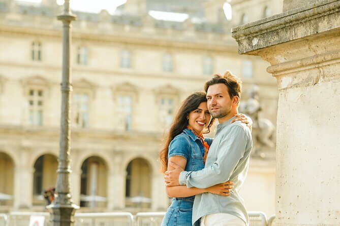 Private Photo Shoot at the Louvre - Seine River stroll: portraits with breathing room