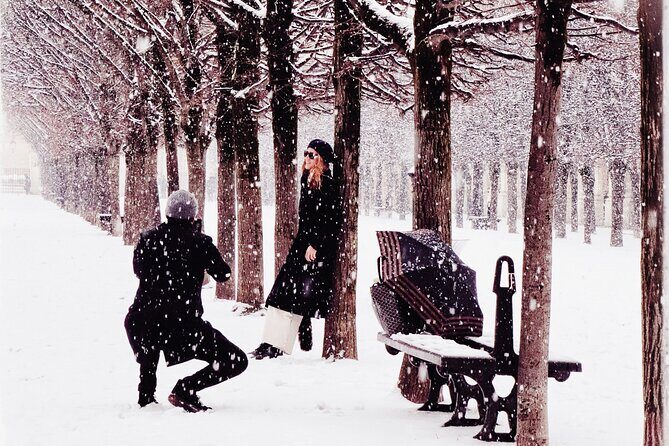 Private Photo Tour in Paris with a Professional Photographer - Included Extras: Four Prints and a Few Portraits