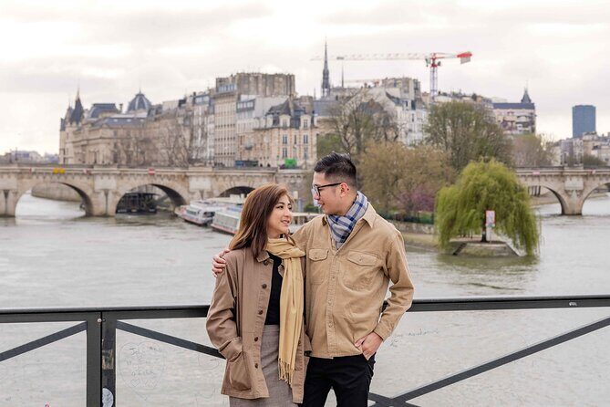 Private Photoshoot at the Louvre area in Paris - Palais-Royal grounds: elegance in a calmer mood