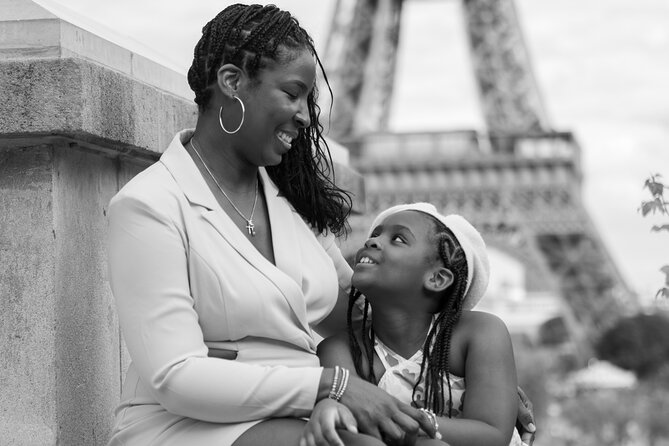 Private Photoshoot with the Iconic Eiffel Tower in Paris - Pont de Bir-Hakeim and the Seine: why the route adds variety