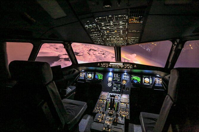 Private Pilotage of a Flight Simulator in Paris - In the Captain’s Seat: The Airbus A320 Simulator Setup in Paris