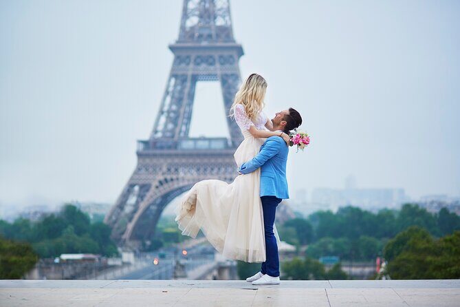 Private Romantic Photoshoot in Paris with Bouquet of Flowers - Key highlights you’ll feel right away