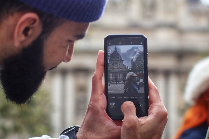 Private Screen to Streets: A TV Show-inspired Paris Walking Tour - Stop 1: Fontaine de l’Estrapade and the Bakery Side Quest
