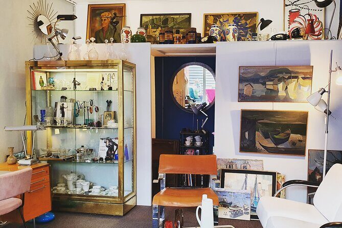 Private shopping tour at the Paris Antique Flea Market - 6) Negotiating prices and handling the language gap