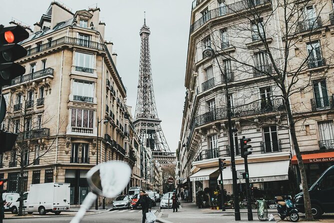 Private Street Art Tour in Paris with Local Expert - Stop-by-Stop: The Route from Belleville Street Art to Montmartre’s Walls