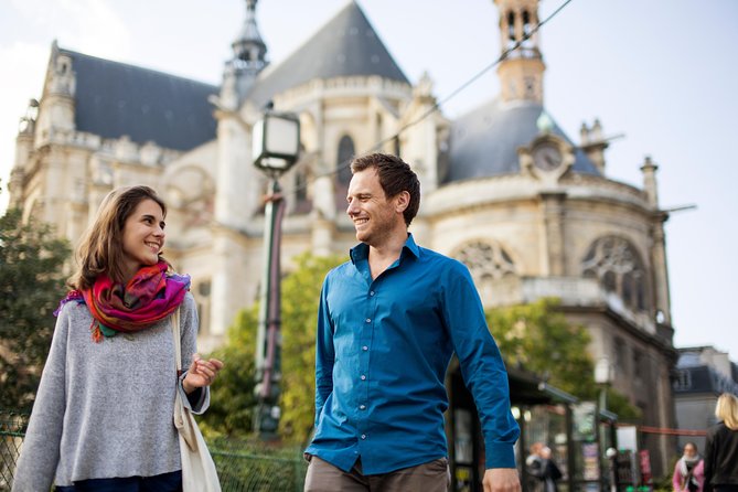 PRIVATE TOUR: Highlights & Hidden Gems of Paris With Locals - Baguette tasting and Louvre planning: how this saves you time later