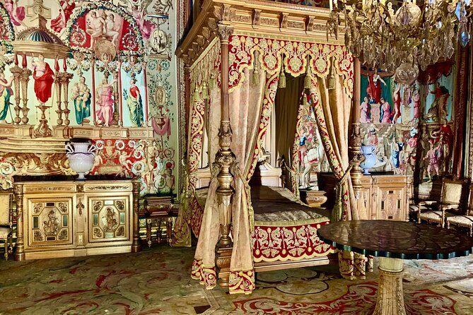 Private Tour in Fontainebleau Palace with Skip-The-Line Ticket - Paris Hotel Pickup and a Comfortable Half-Day Plan