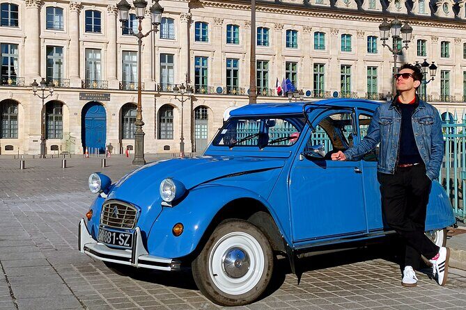 Private Tour of Paris in a convertible citroën 2CV - Pont d’Iéna to Champ de Mars: framing the Eiffel Tower the smart way