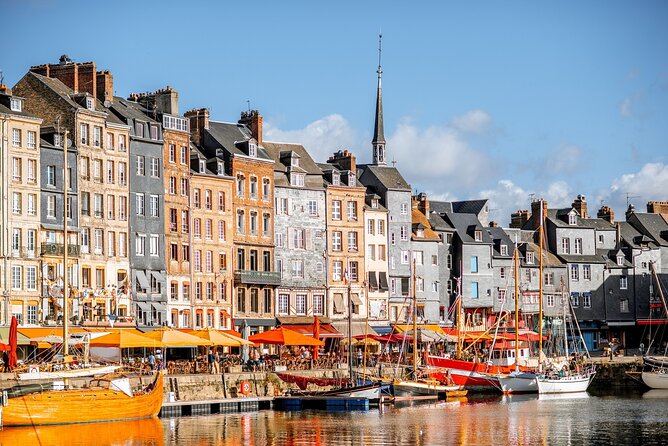 Private Tour to Mont St-Michel and Honfleur from Paris - Anas and the value of real-time guidance