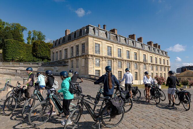 Private Tour: Versailles by Electric Bike from Paris - Grand Canal picnic time inside the Versailles park
