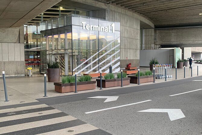 Private Transfer CDG Airport <-> Paris - One way - Drop-Off in Paris: Door-to-Door Delivery (Not a Guessing Game)