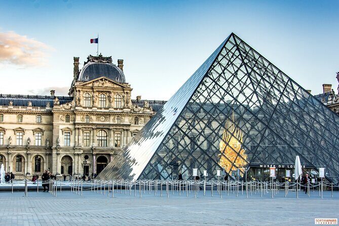 Private transfer from PARIS city to CDG or ORY airport - Door-to-door Pickup in Paris: Where Your Driver Meets You
