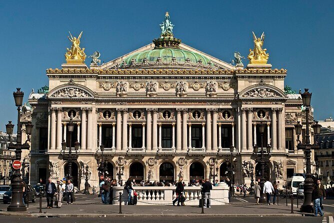 Private transfer from PARIS city to CDG or ORY airport - Cancellation, Service Animals, and Who Can Use It