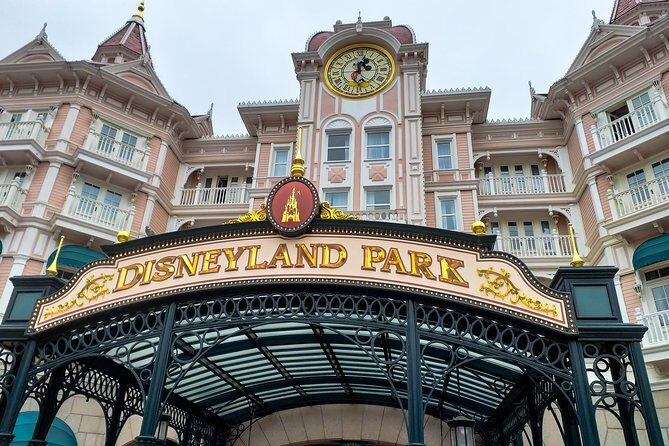 Private Transfer Orly Airport ORY & Disneyland Paris - Should you book this Orly-to-Paris transfer with Taxi2Paris?